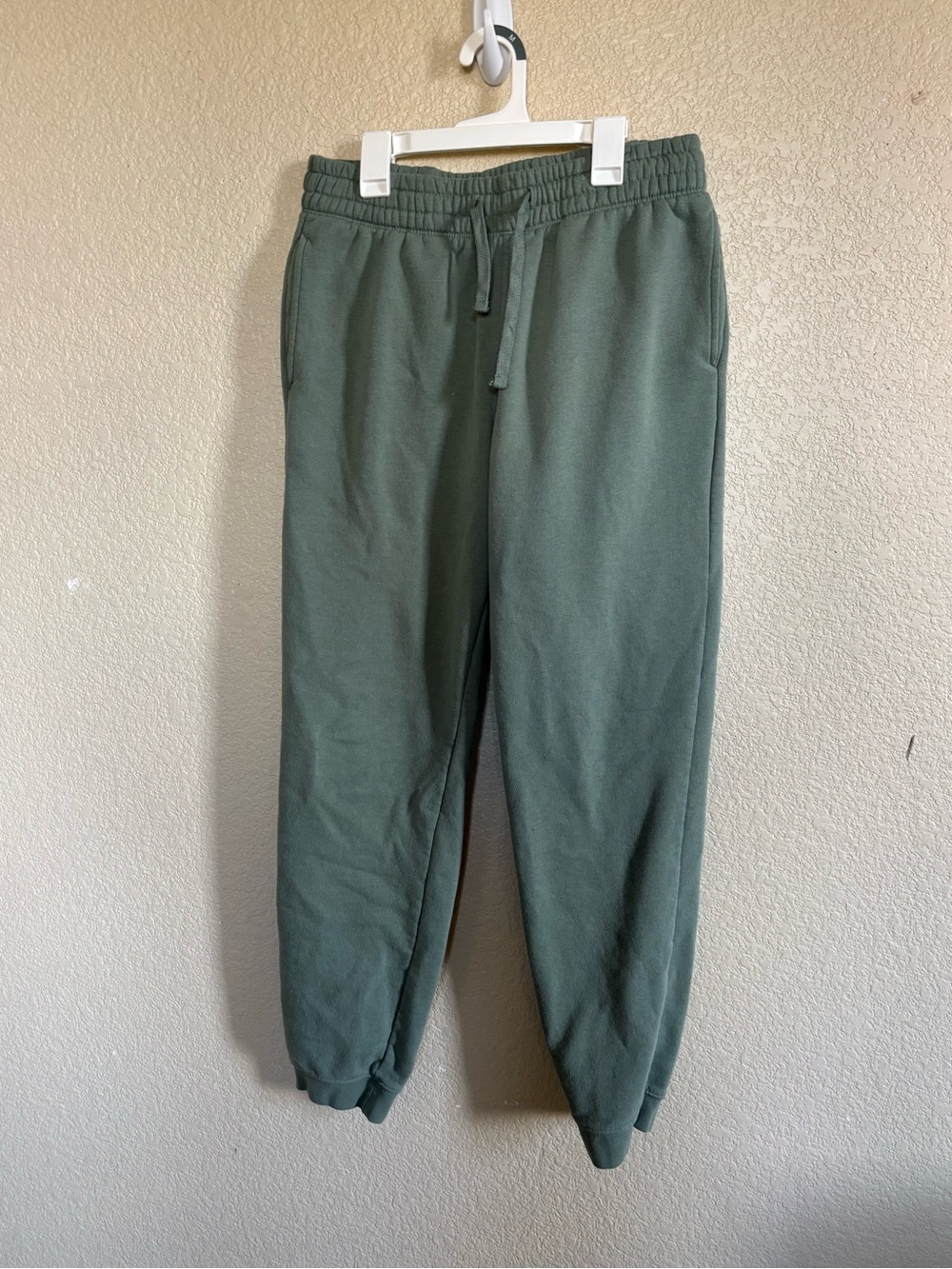 H&M green sweatpants